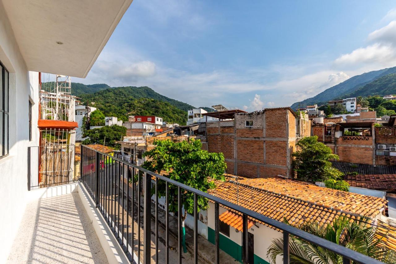 Cuale Aparthotel Puerto Vallarta Exterior photo