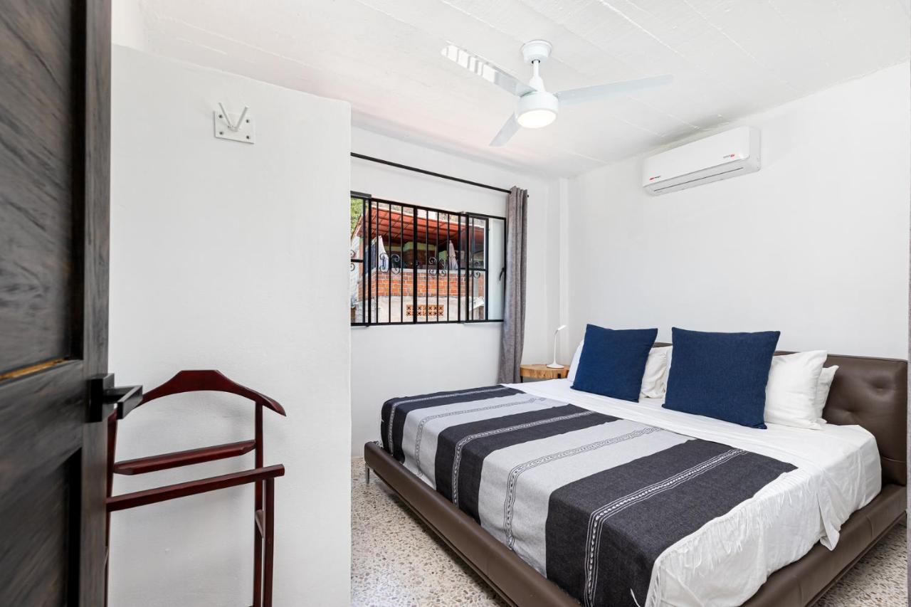 Cuale Aparthotel Puerto Vallarta Exterior photo