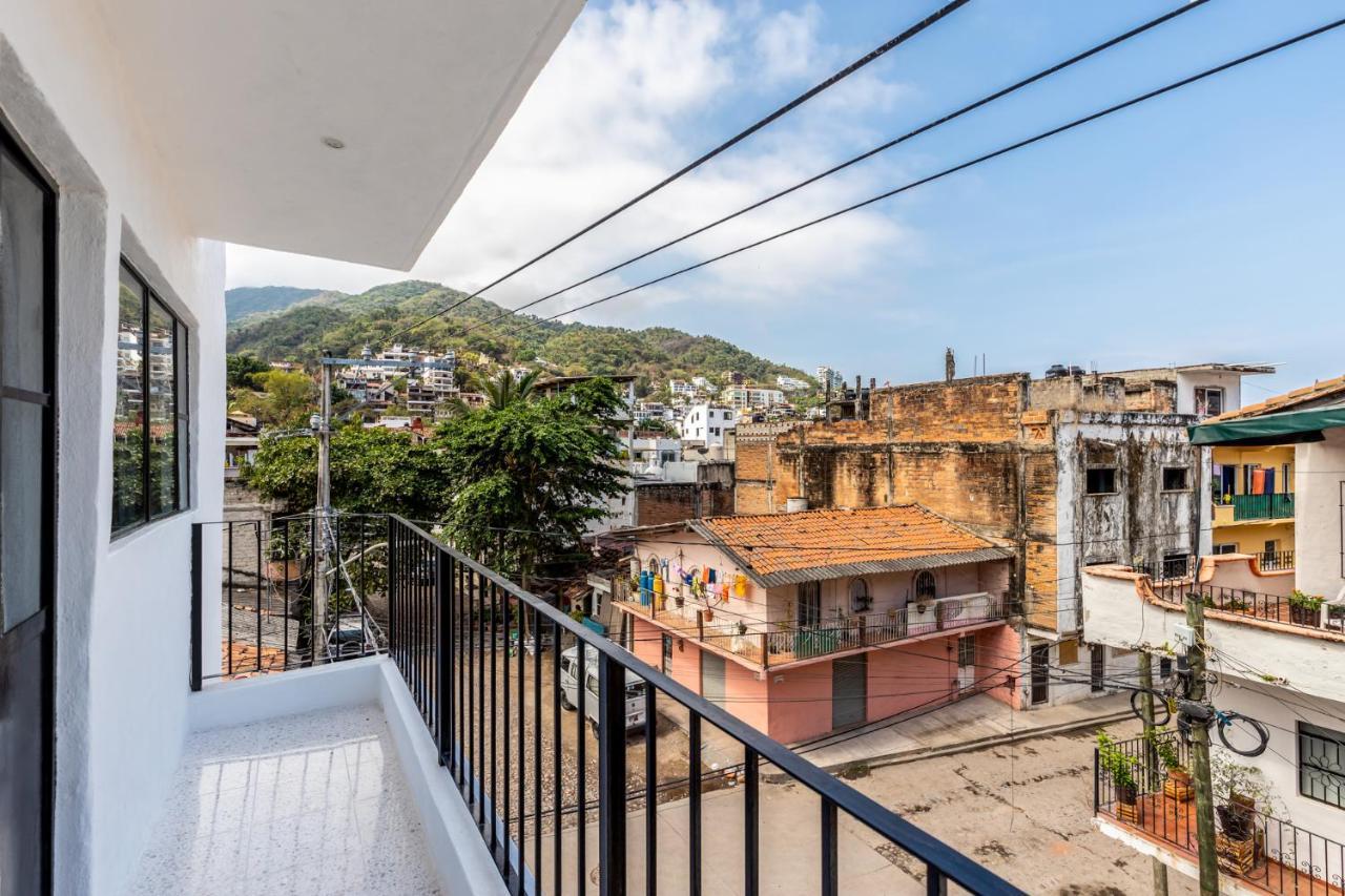 Cuale Aparthotel Puerto Vallarta Exterior photo